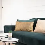 Modern Appartement Mirosmenil V