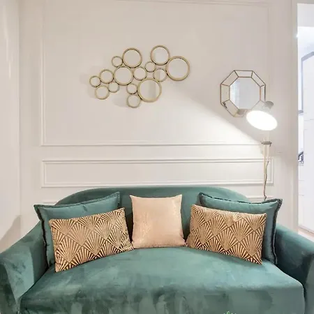 Apartment Modern Mirosmenil V